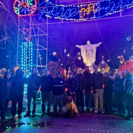 Young Adult Ministry – Advent and Christmas Happenings